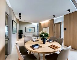 The Colonnade (D10), Condominium #542742491